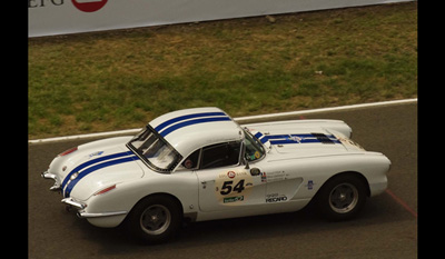 Corvette C2 Racing at Le Mans 1960 4